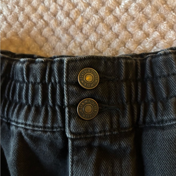 Forever 21 Women’s Distressed Black Jean Mini Skirt | M - Picture 4 of 5